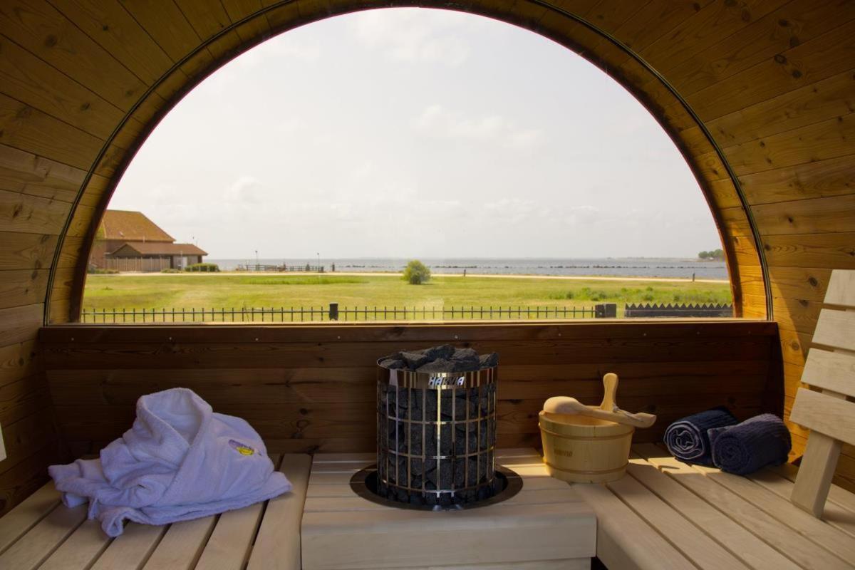 Inselblume 82 - Bungalow Am Suedstrand Mit Meerblick Burgtiefe auf Fehmarn Экстерьер фото